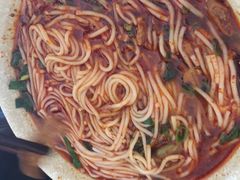 肥肠米线-花老奶米线