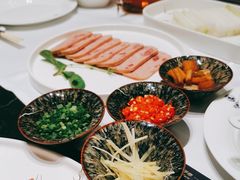 -红鼎豆捞·非遗鲍皇汤火锅(宝丰路店)