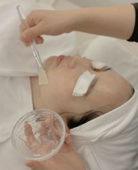 -悦瑢港湾科技美肤芳疗美容