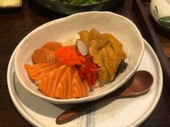 厚切三文鱼海胆饭-竹取居酒屋