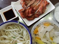 秘制炸大排-十八家面馆(均瑶店)