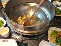 -老船舫·现做活鲜鱼馆(东郊记忆店)