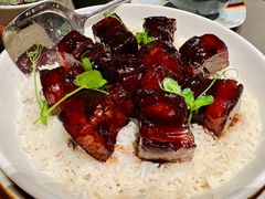 黑松露酱烧肉配泰国米饭-九福楼大酒店