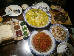 -东口码头·烧鸽子·鱼头泡饼·地方菜(金鹰悦城店)