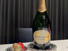 -AZUR聚(香格里拉饭店)