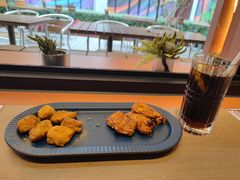 -必胜客(上海华谊新所店)