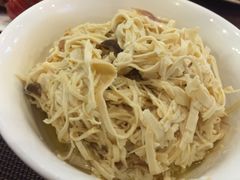 -满江红四季餐厅 · 国家五钻级酒家(新纪元大酒店店)