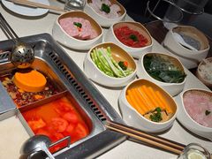 -海底捞火锅鲜切牛肉主题店(长寿路店)