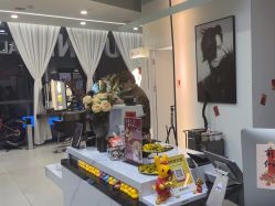 -U·NI SALON 造型