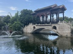 -梁园