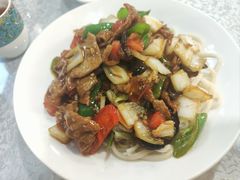 -汗腾格里·风味餐厅(新疆驻京办店)