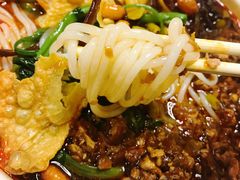 -水平有限螺蛳粉(宏达大厦店)