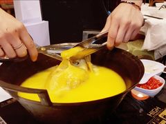 -鲜入围煮花胶鸡海鲜火锅