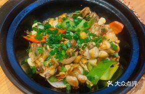 Frog and Scallop Claypot Rice