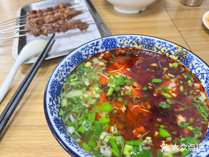 陇上全荟兰州传统牛肉面(延吉路店)图片