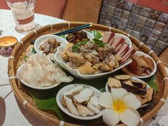 -菌林天下·野生菌汤锅