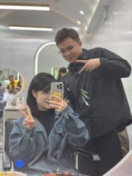 -Tloml salon