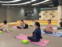 -小黑裙瑜伽·普拉提