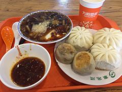 豆腐脑儿+包子+门钉肉饼+豆浆-南来顺饭庄·清真(南菜园店)