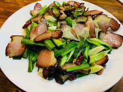 蒜苗腊肉-乡土特色.冷锅鱼.牦牛肉汤锅