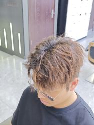 -藤野造型烫发染发