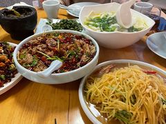 -吃饭皇帝大(合生汇店)