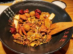 -风光老灶麻辣香锅(大成路翠微百货店)