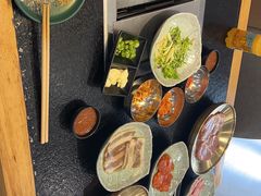 -臻牛烤肉