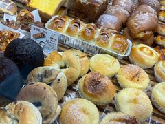 -苹果花园(南泉路店)