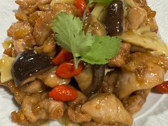 -雀舞云南菜(天津天河城购物中心店)