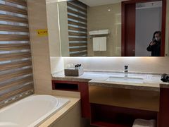 -兴芮温泉度假区