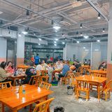 装修一般，招牌猪肉串的味道顶呱呱！