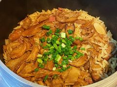现焖牛肝菌焖饭-芸山季·云南野生菌火锅(宝能环球汇店)