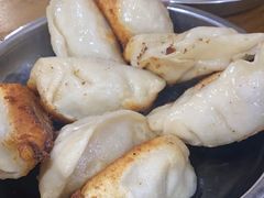 -黄阿姨锅贴大王(万航渡路店)