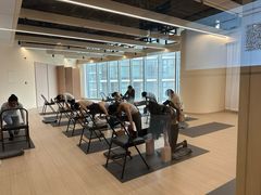 -乐刻瑜伽·普拉提·小瑜荚YogaPod(滨江银泰店)