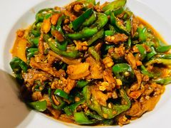 辣椒炒肉配卷饼-有位虾匠·胶东土菜小馆(市北店)