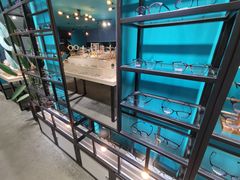 -Trend1881视光·蔡司视觉(领展广场店)