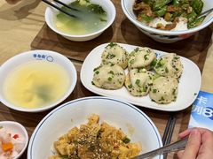 -李与白包子铺(桐梓林店)