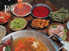 -四小区火锅·巷子里的重庆火锅(花照壁店)