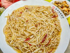 素颜鱼香肉丝-直隶安家牛肉罩饼(七一路店)