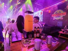 -喜鹊音乐酒馆(西街店)
