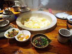 -滇香肴·云南菜蒸汽石锅鱼(云南北路店)