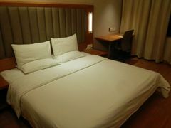 -全季酒店(广州越秀公园店)