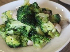 草菇西兰花-烤肉宛饭庄(北新桥店)