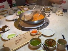 -左庭右院鲜牛肉火锅(浦江欢乐颂店)