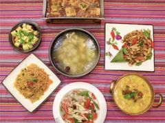 -香巴拉云南餐厅(华莱坞店)