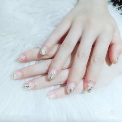-夏花美甲美睫