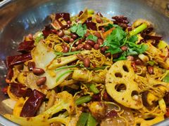 -拿渡麻辣香锅(世茂广场·工三店)