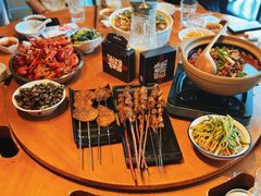 -琥珀老六龙虾(四里河店)