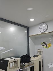 -苗医生专业祛痘·皮肤管理